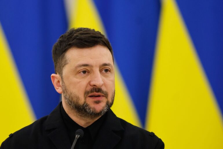 Der ukrainische Präsident Wolodymyr Selenskyj hat trilaterale Gespräche für kommende Woche in Abu Dhabi angekündigt. (Archivbild)