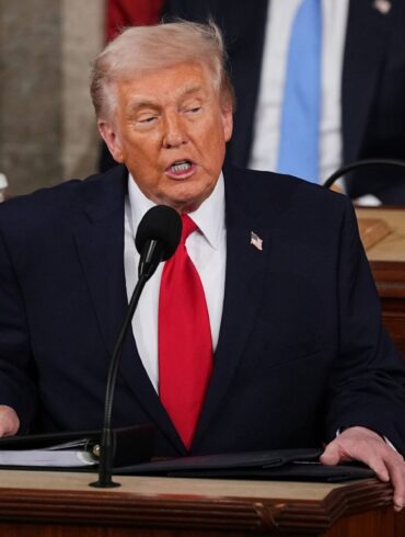 Die USA hätten jetzt die mit Abstand sichersten Grenzen in der Geschichte Amerikas - sagt Trump.