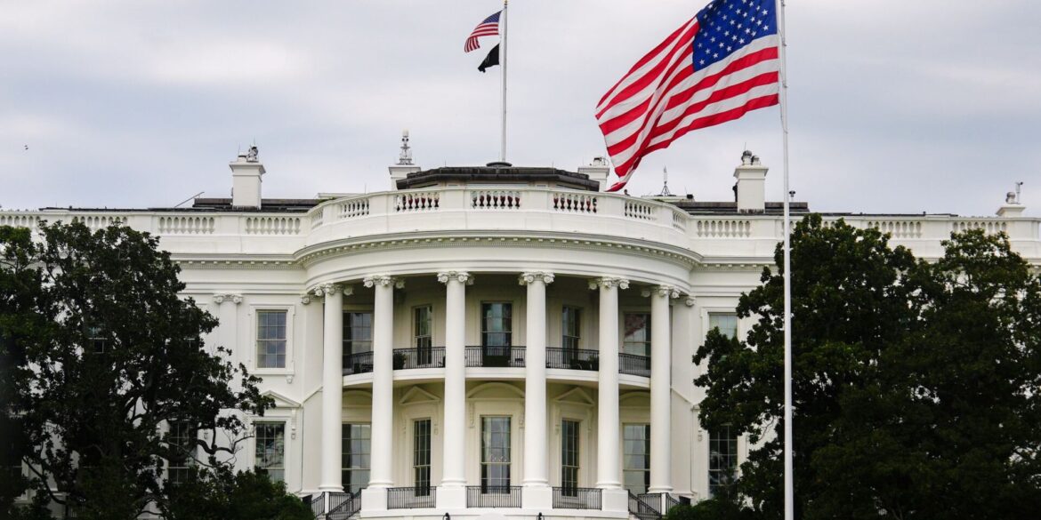 US-Regierungskreisen zufolge soll für EU-Importe in die Vereinigten Staaten ein Zoll von zehn Prozent gelten. (Archivfoto)