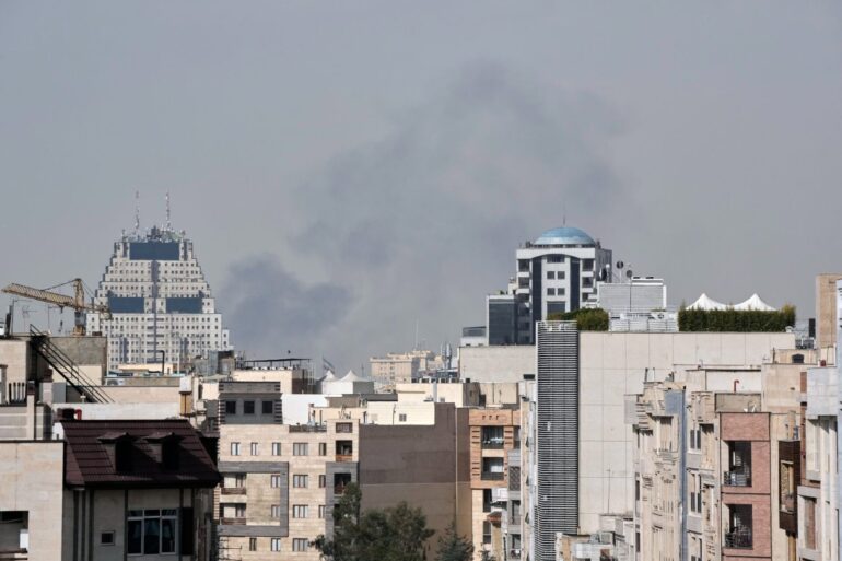 Israel und die USA greifen den Iran an