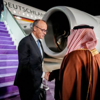 Erste Station der Kanzler-Reise durch die Golfregion ist Saudi-Arabien.