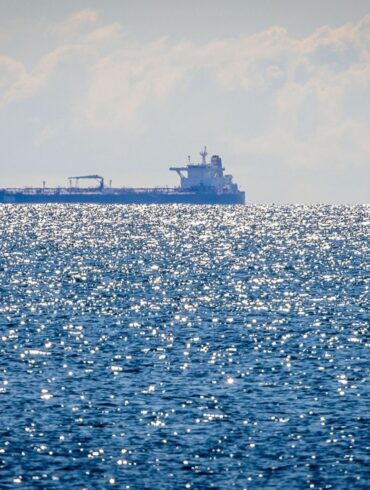 Immer wieder werden in Europa Tanker der russischen Schattenflotte eingenommen.