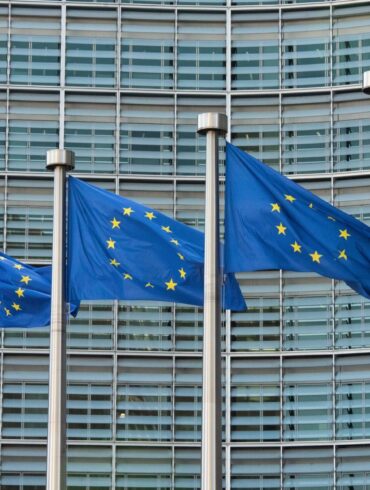 Die EU hatte im Dezember beschlossen, eine Rückübertragung von in der EU festgesetzten Mitteln nach Russland unbefristet zu verbieten.