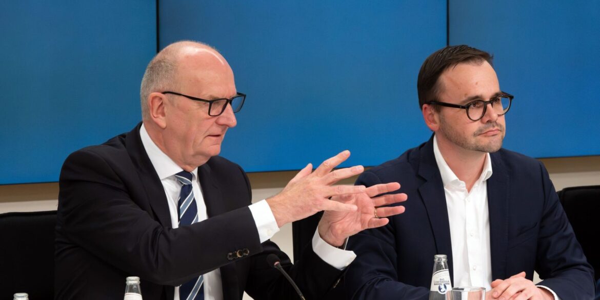 Dietmar Woidke, Brandenburgs Regierungschef, und Jan Redmann, CDU-Landesvorsitzender, präsentieren ihre Ziele für eine gemeinsame Koalition.