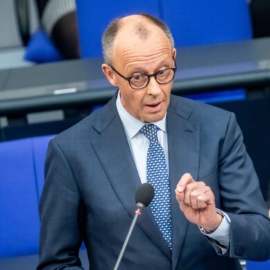 Beim Thema Gewalt gegen Frauen geht es in der Regierungsbefragungn im Bundestag hoch her.