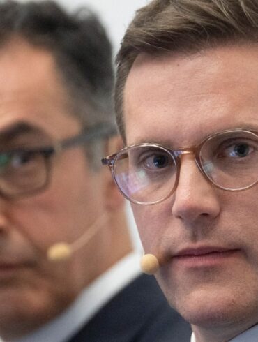 Özdemir ist Hagel in den Umfragen auf den Fersen.