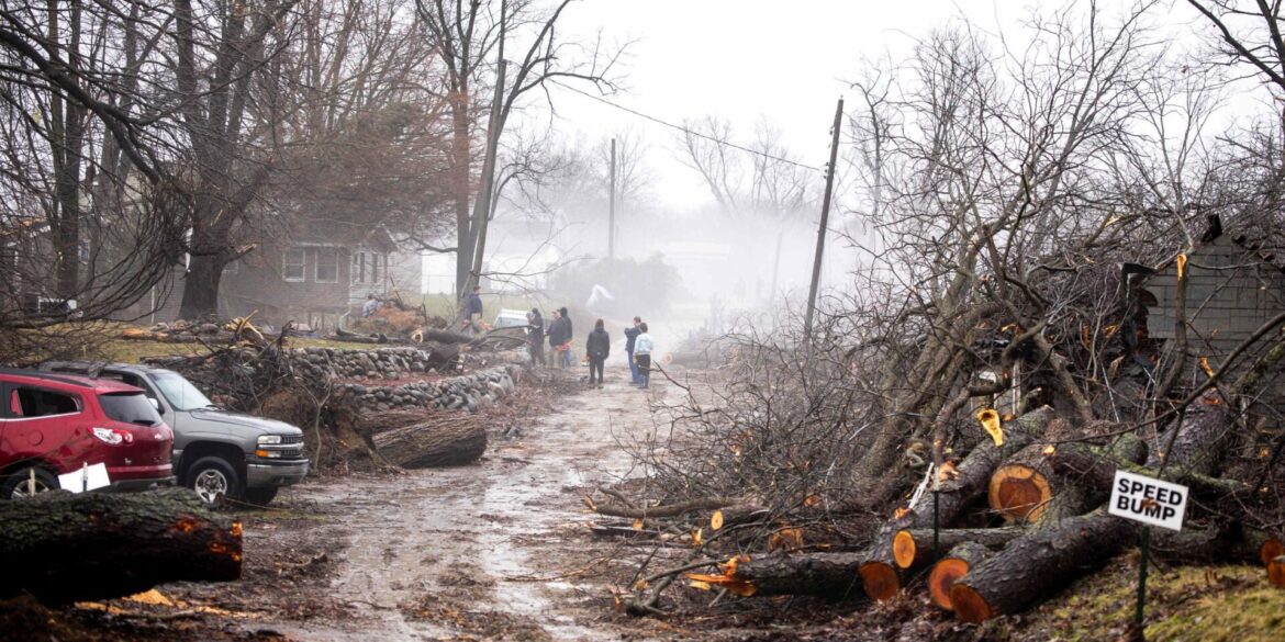 Die Folgen eines Tornados in Union City, Michigan, sind zu sehen.