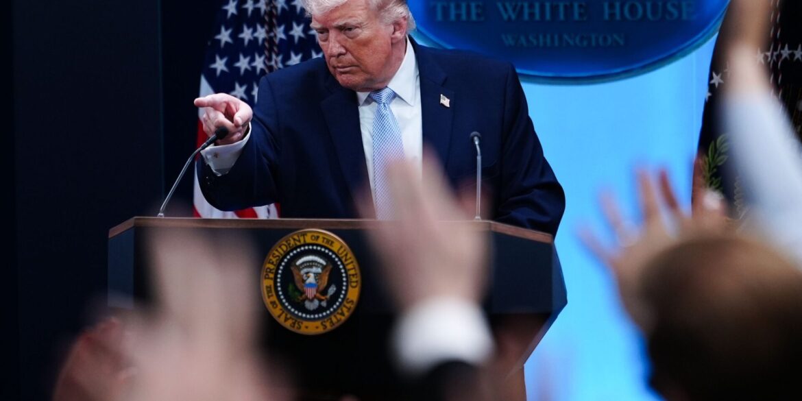 Trump bekräftigt seine Drohungen gegen den Iran.