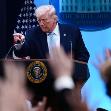 Trump bekräftigt seine Drohungen gegen den Iran.