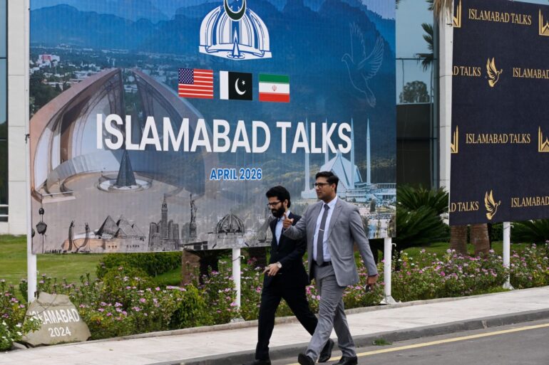 Die Gespräche in Islamabad sollen am Sonntag weitergehen.