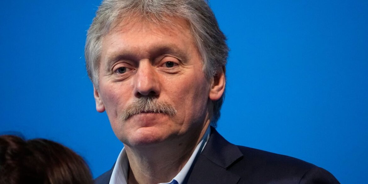 Kremlsprecher Dmitri Peskow kündigt nach Kritik einer Bloggerin an den Zuständen in Russland Arbeit an Problemen an. (Archivbild)