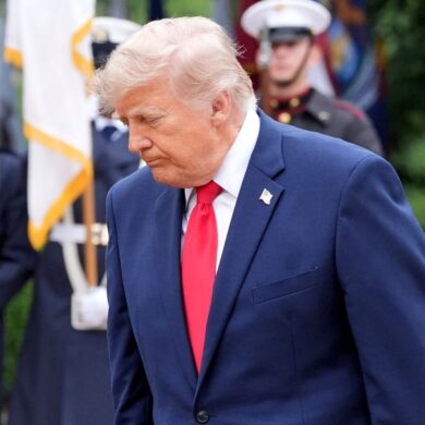 Eine Lagebesprechung im Weißen Haus endete Berichten zufolge ohne eine Entscheidung von Trump.