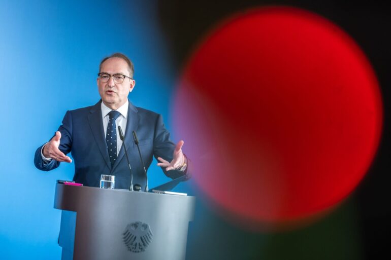 Die Gegenangriffe sollen auch ohne Kenntnis des Betroffenen erlaubt sein.