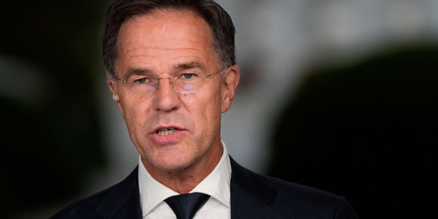 Nato-Generalsekretär Mark Rutte ist nach dem Drohneneinschlag in Rumänien in Kontakt mit den Behörden. (Archivbild)