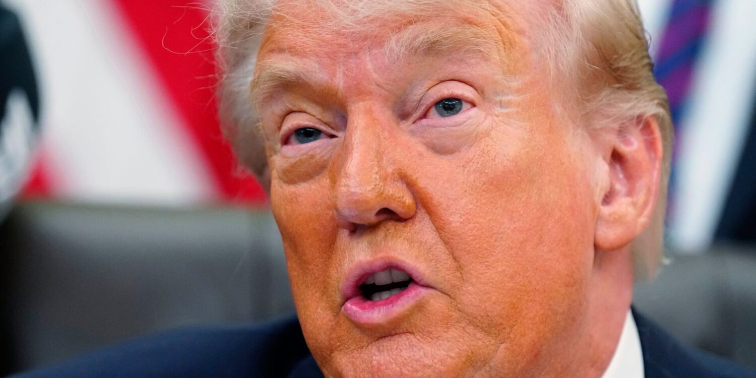 Trump setzt widersprüchliche Posts zum Konflikt mit dem Iran ab.