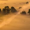 Morgennebel und Sonnenaufgang