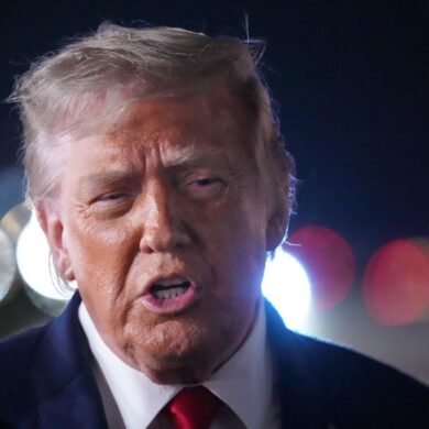 Die USA werden laut US-Präsident Trump auf einen iranischen Angriff reagieren müssen.