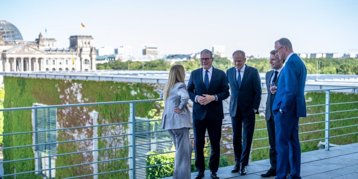 «Die Botschaft an Russland lautet: Die Ukraine bleibt stark», sagte Bundeskanzler Friedrich Merz beim Gipfeltreffen von Deutschland, Frankreich, Großbritannien, Italien und Polen - der sogenannten E5 - in Berlin.