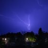 In Berlin zog in der Nacht ein Gewitter über die Gartenstadt Tempelhof.