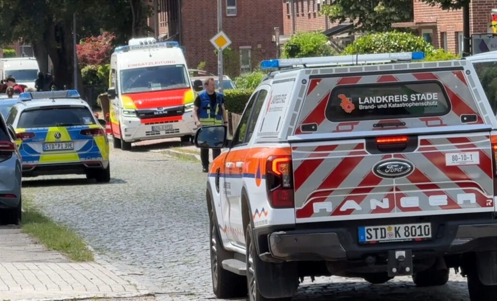 Die Polizei nahm zwei Menschen fest.