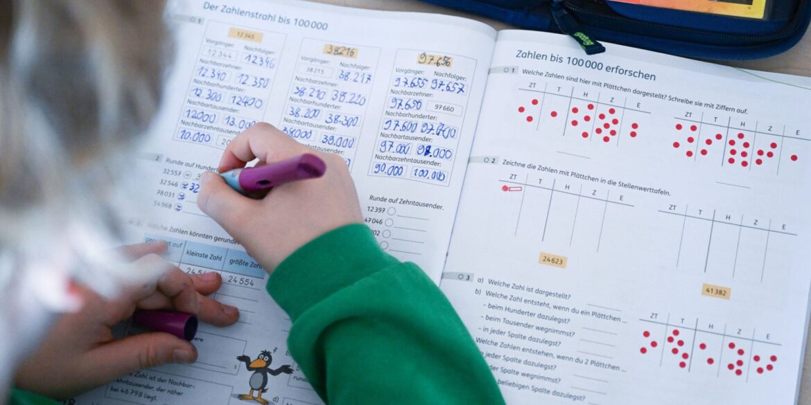 Lernen ist für einige Kinder in der Schule gar nicht so einfach. (Symbolbild)