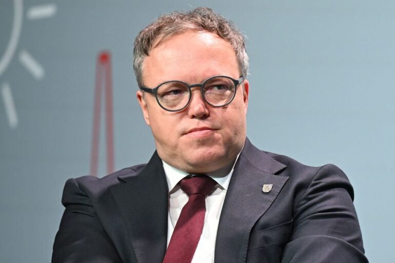 Wurden mehrere Reden und Gastbeiträge von Thüringens Ministerpräsident Mario Voigt (CDU) mit Hilfe von Künstlicher Intelligenz (KI) erstellt? (Archivbild)