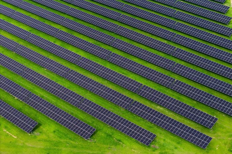 Mit dem Vorstoß will die EU-Kommission mehr Investitionen in die Energiewende ermöglichen. (Archivbild)