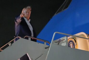 Trump bringt die Einigung auf ein Iran-Abkommen mit zum Gipfel.