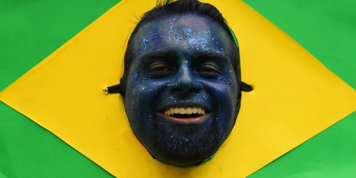 Fußball-WM - ein brasilianischer Fan feiert