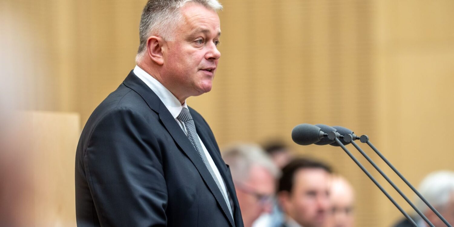 Der rheinland-pfälzische Ministerpräsident Schnieder warnte vor negativen Effekten der Gesundheitsreform.