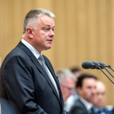 Der rheinland-pfälzische Ministerpräsident Schnieder warnte vor negativen Effekten der Gesundheitsreform.