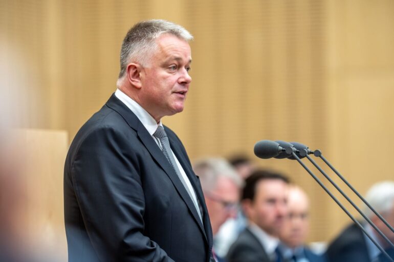 Der rheinland-pfälzische Ministerpräsident Schnieder warnte vor negativen Effekten der Gesundheitsreform.