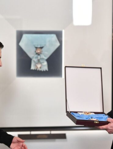 Der damalige Präsident Andrzej Duda hatten Selenskyj den Orden vor drei Jahren überreicht. (Archivbild)