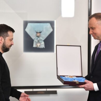Der damalige Präsident Andrzej Duda hatten Selenskyj den Orden vor drei Jahren überreicht. (Archivbild)