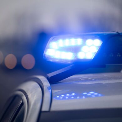 Die Polizei ermittelt wegen eines toten Kindes. (Symbolbild)
