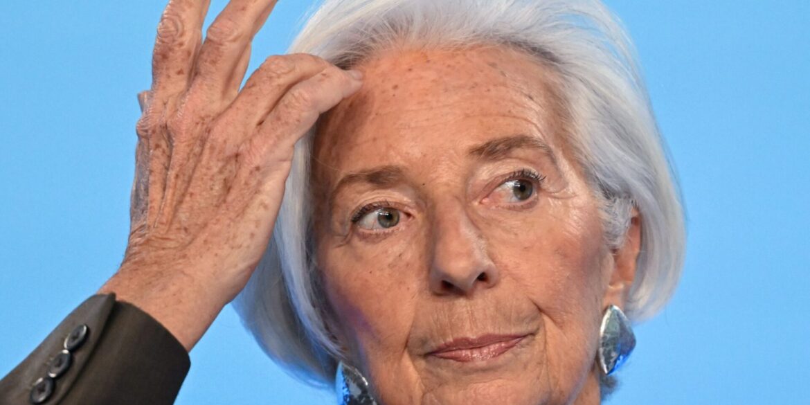 EZB-Präsidentin Christine Lagarde will die Inflation im Euroraum im Zaum zu halten. (Archivbild)