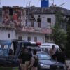 Nach dem Angriff in Karachi mit drei Toten pakistanischen Sicherheitskräften hat Pakistan Ziele in Afghanistan angegriffen.