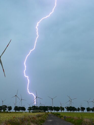 Gewitter, Stürme und Hitze zeigten am Wochenende bereits erste Spuren.