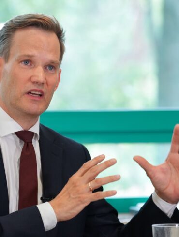 Streeck machte für die vielen jungen Opfer auch Mischkonsum von Medikamenten, Alkohol und anderen Substanzen verantwortlich.