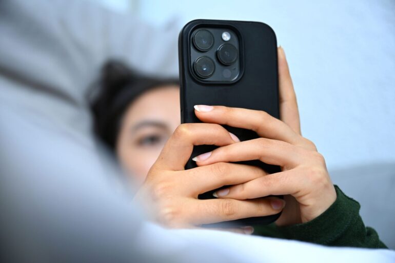 In Frankreich greift künftig ein Social-Media-Verbot für unter 15-Jährige. (Symbolbild)