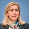 Die CDU-Politikerin Warken wechselt vom Gesundheitsministerium ins Kanzleramt