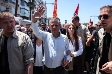 Nach wochenlangem Konflikt um die Führung der türkischen Oppositionspartei CHP wählt Özgür Özel nun einen neuen Weg. (Archivbild)