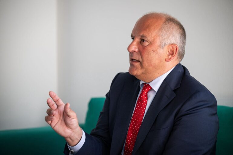 Hessens Innenminister will von erweiterten Abschiebemöglichkeiten Gebrauch machen. (Archivbild)