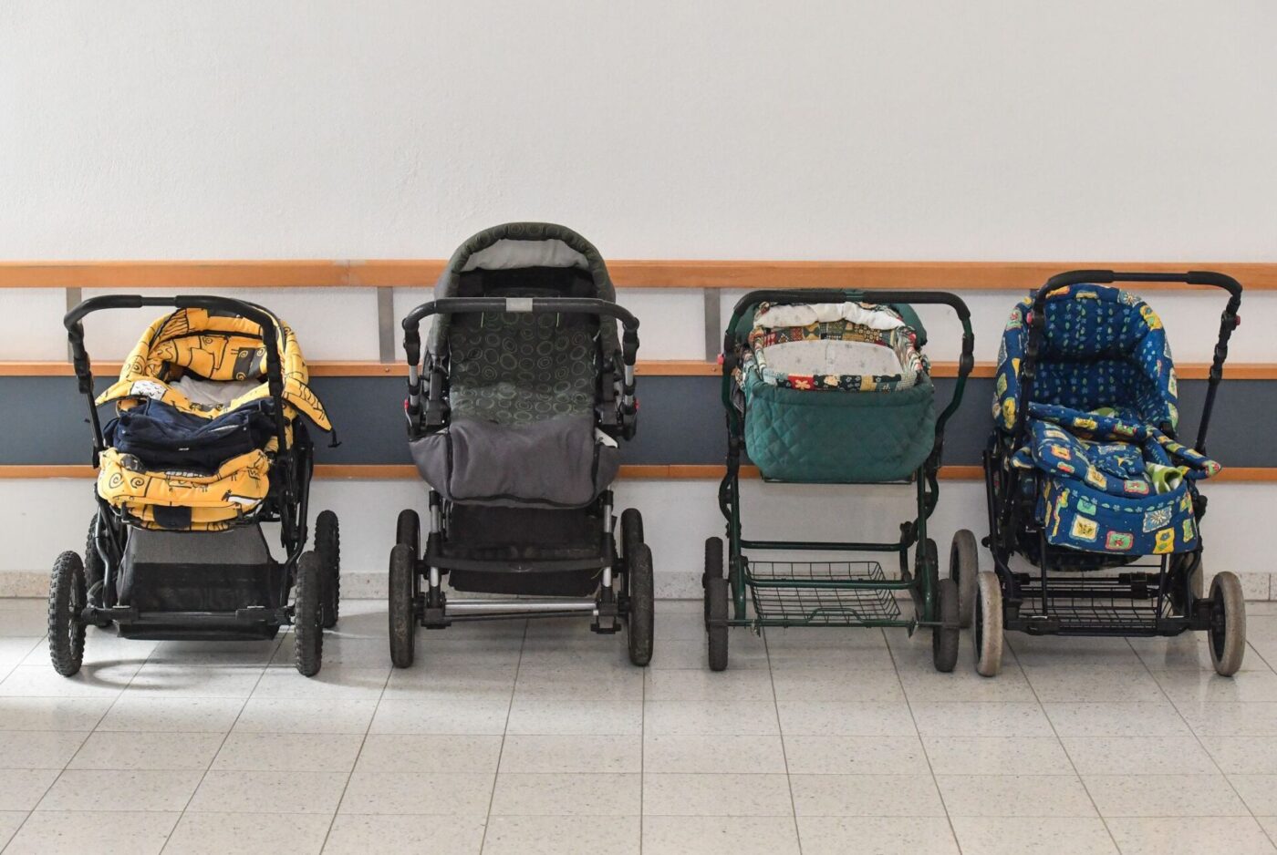 Seit 2007 gibt es das Elterngeld - es soll auch helfen, damit sich Paare für Nachwuchs entscheiden. (Archivbild)