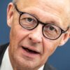 Die Personalrochade des Kanzlers geht in die nächste Runde.