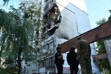 Russland zielte mit seinen Angriffen nach Angaben des Verteidigungsministeriums in Moskau unter anderem auf Rüstungsbetrieb in der Ukraine.