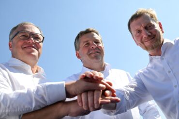 Die drei Ost-Ministerpräsidenten der CDU rebellieren gegen einen wichtigen Baustein der geplanten Rentenreform.
