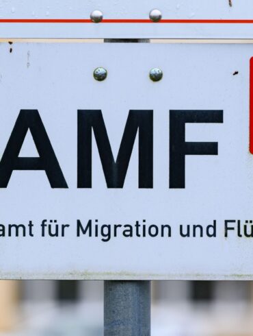 Die Zahl der Asylerstanträge war im ersten Halbjahr dieses Jahres deutlich niedriger als im Vorjahreszeitraum. (Symbolbild)