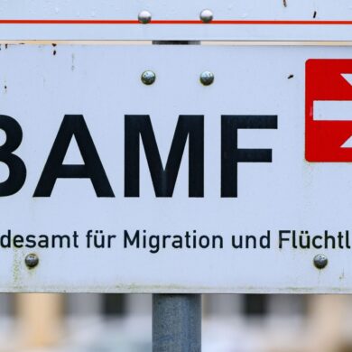 Die Zahl der Asylerstanträge war im ersten Halbjahr dieses Jahres deutlich niedriger als im Vorjahreszeitraum. (Symbolbild)
