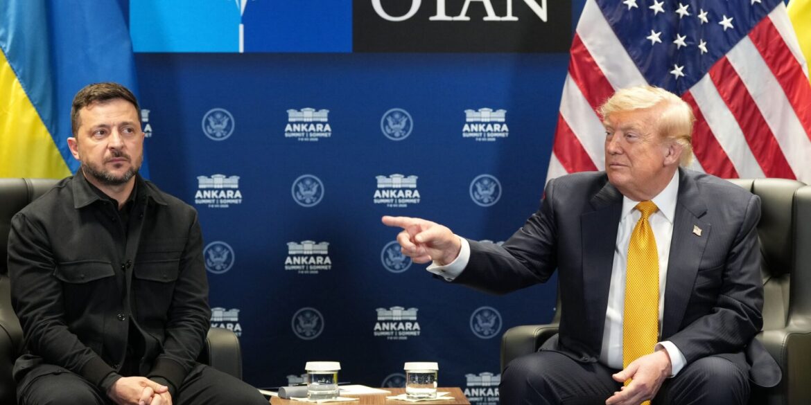 «Haben Sie eine Frage für Präsident Putin?» An einer Stelle des Auftritts zeigte Trump bei dieser Frage auf Selenskyj.